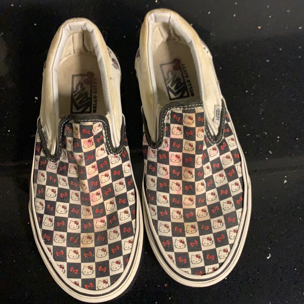 Hello Kitty x Vans Checkered Slip-On